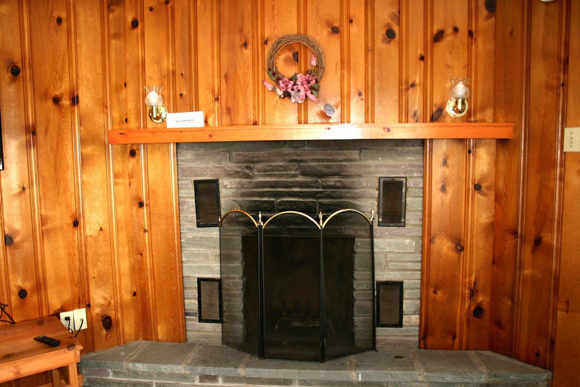 Chestnut Grove Family Resort Mount Pocono Esterno foto