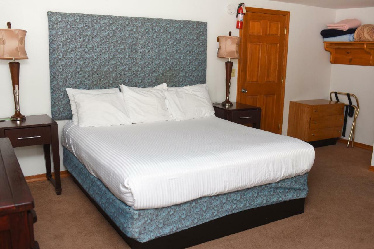 Chestnut Grove Family Resort Mount Pocono Esterno foto