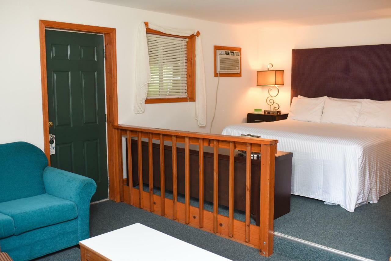 Chestnut Grove Family Resort Mount Pocono Esterno foto