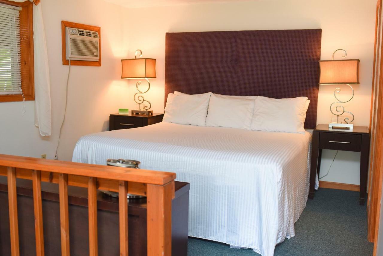 Chestnut Grove Family Resort Mount Pocono Esterno foto
