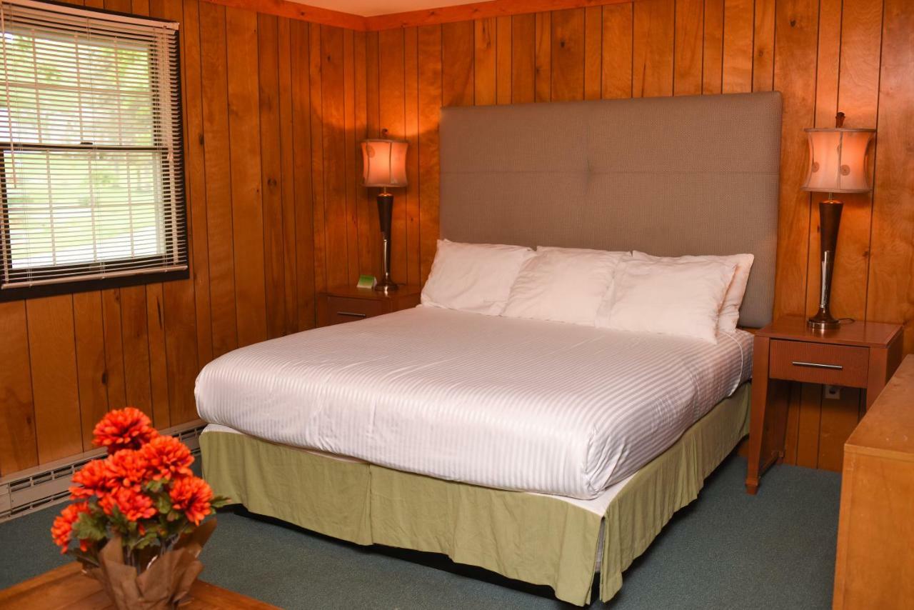 Chestnut Grove Family Resort Mount Pocono Esterno foto