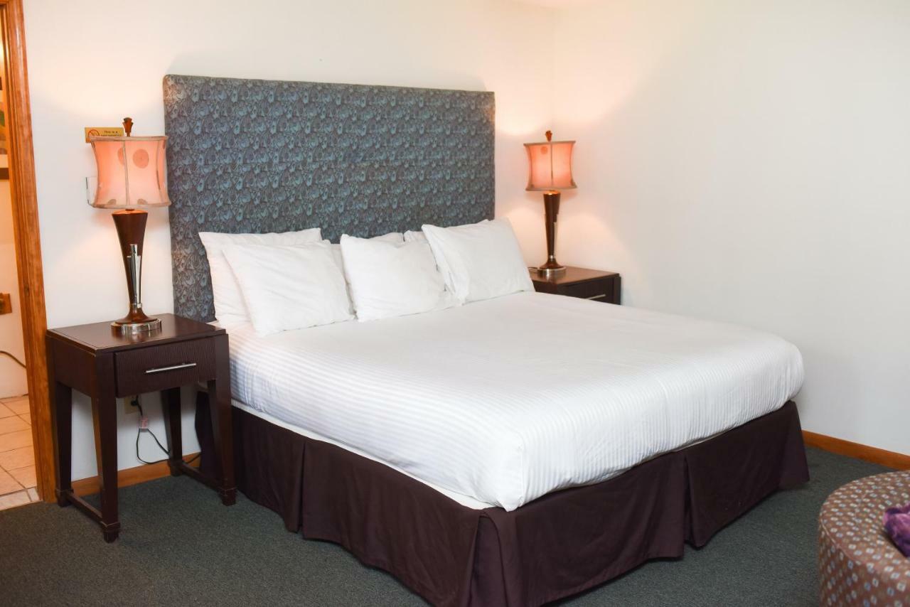 Chestnut Grove Family Resort Mount Pocono Esterno foto
