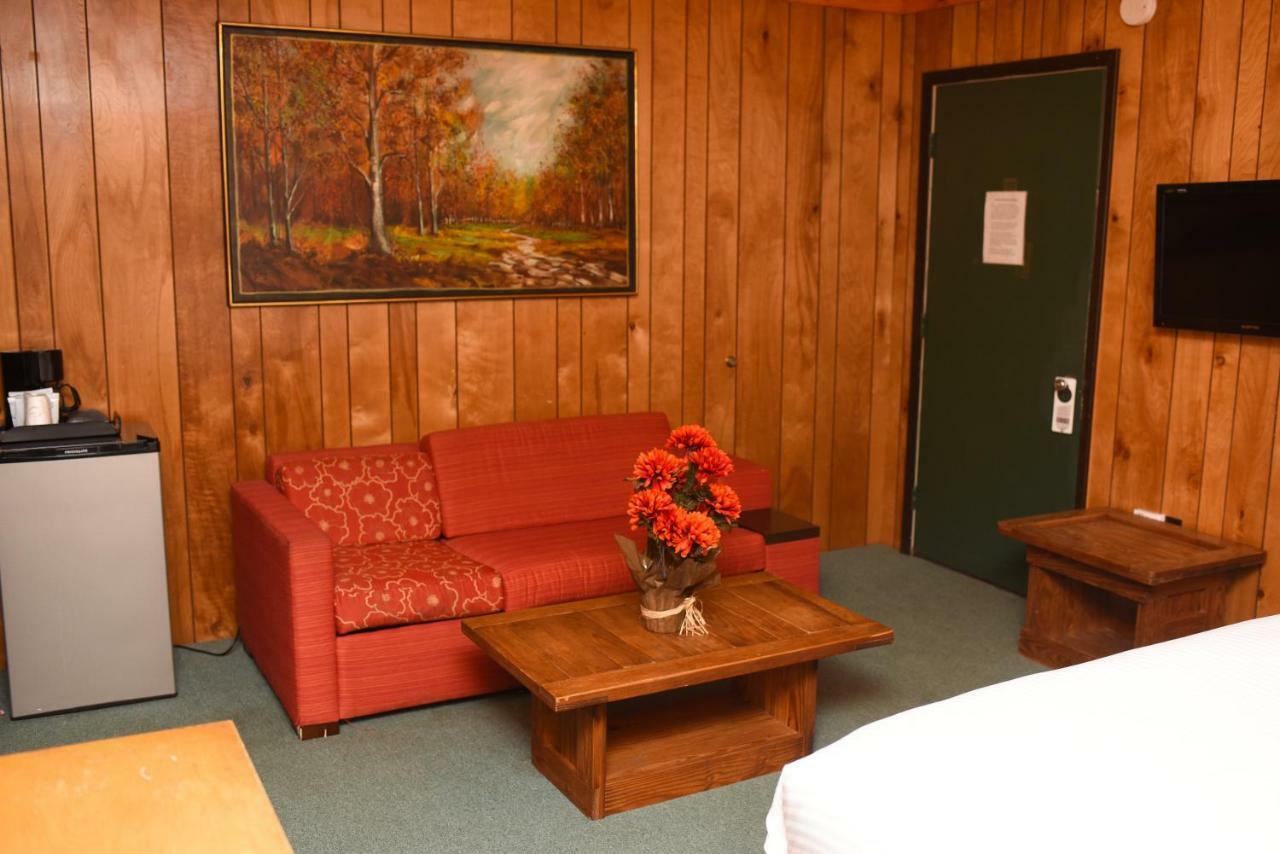 Chestnut Grove Family Resort Mount Pocono Esterno foto