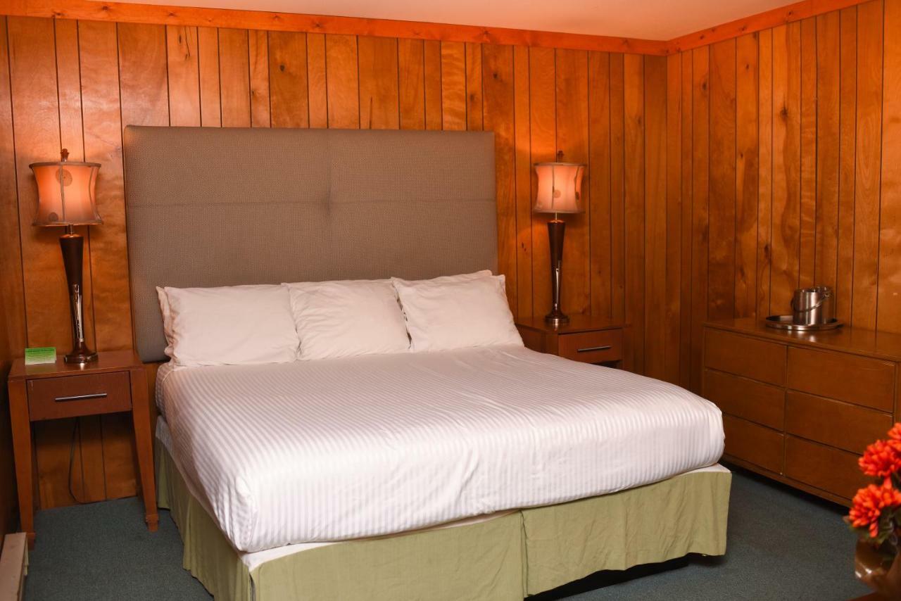 Chestnut Grove Family Resort Mount Pocono Esterno foto