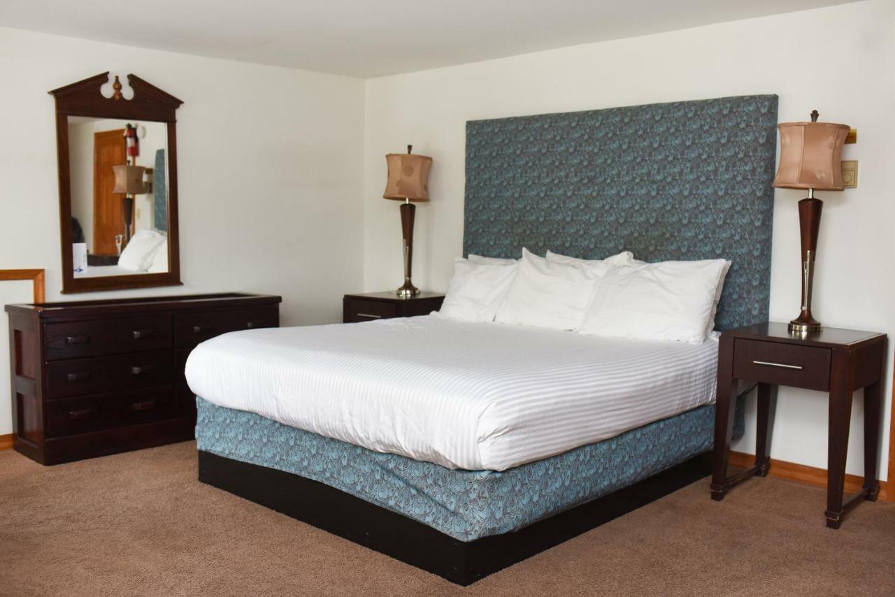 Chestnut Grove Family Resort Mount Pocono Esterno foto