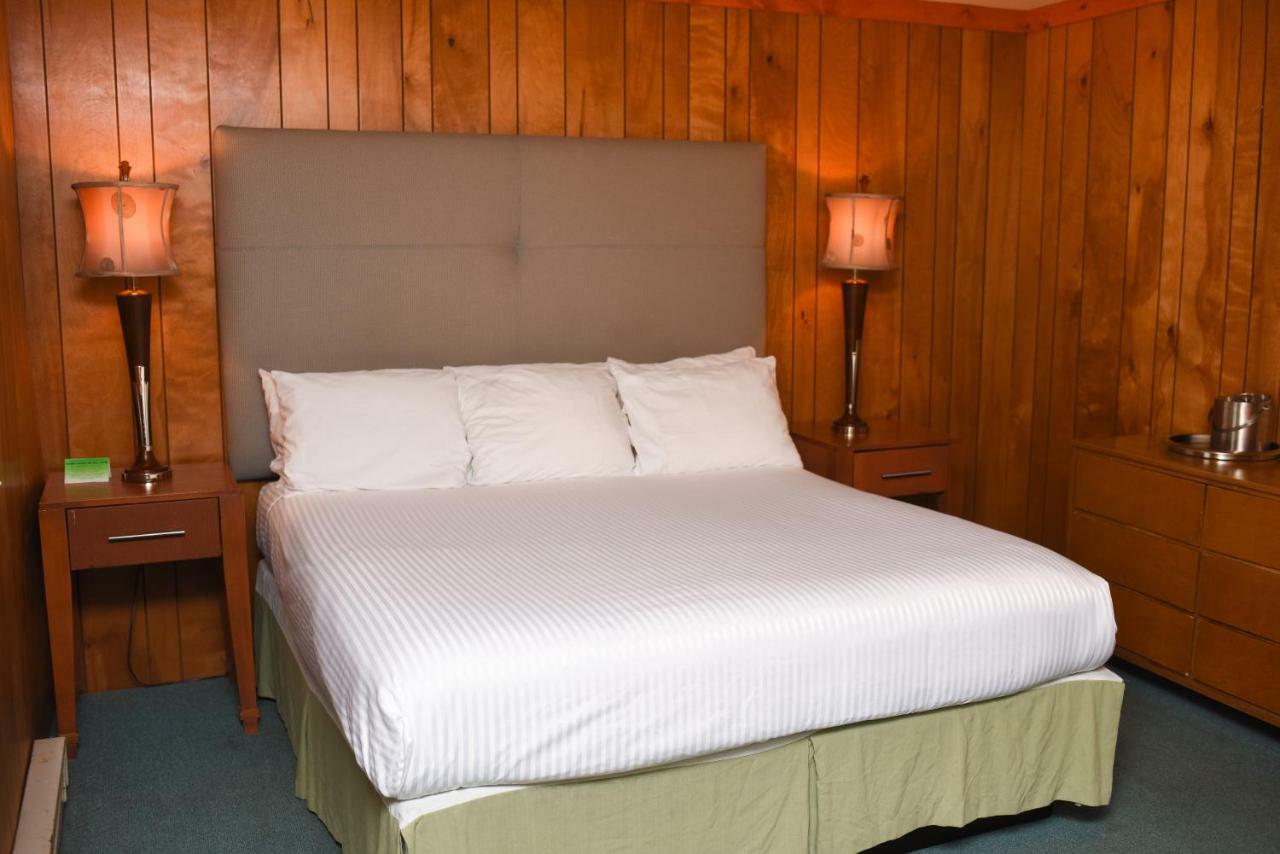 Chestnut Grove Family Resort Mount Pocono Esterno foto